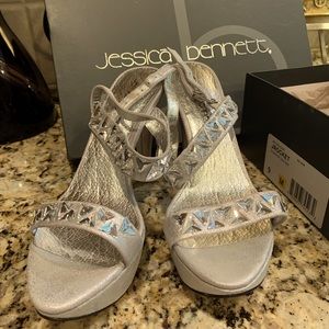 NEW - Jessica Bennett Sandals